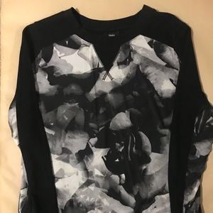 Black and Gray Floral Pattern sweater